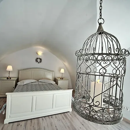 Archontiko Santorini Apartment