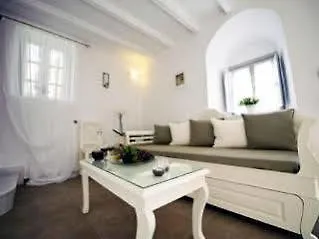 아파트 Archontiko Santorini