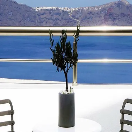 Archontiko Santorini * Тира